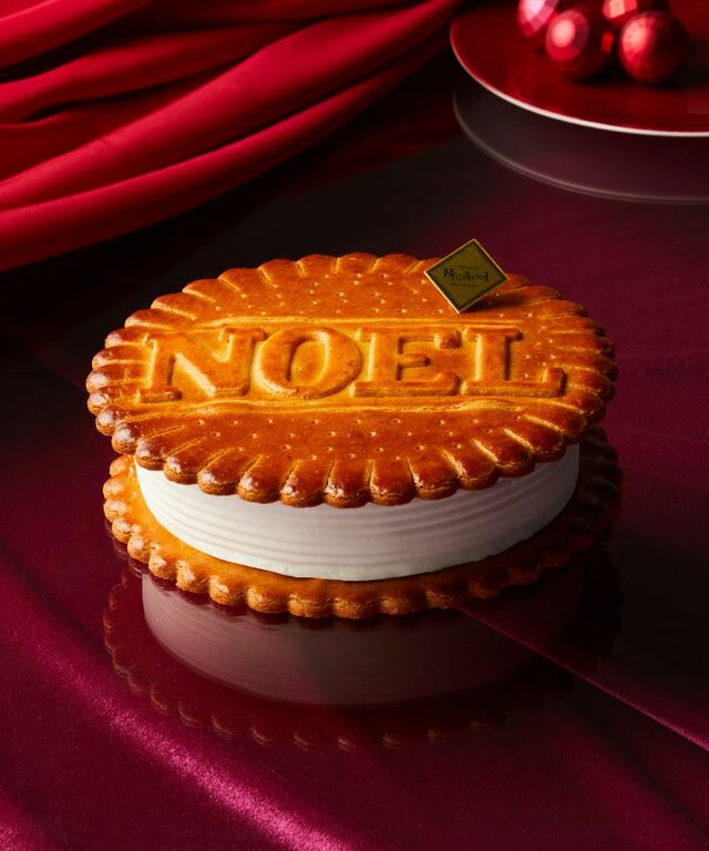 「キャラメルバターサンドケーキ」<6,801円(約直径16 ×高さ4cm)>【伊勢丹新宿店のクリスマスケーキ】