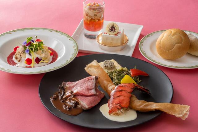 スペシャルランチセット 6,200円｜東京ディズニーリゾート40周年“ドリームゴーラウンド”スペシャルメニュー