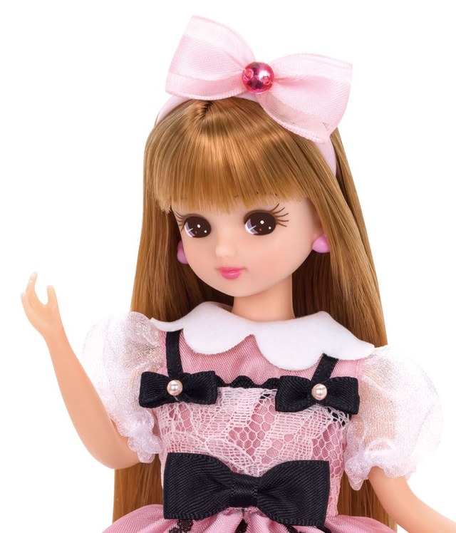 4代目リカちゃん アップ