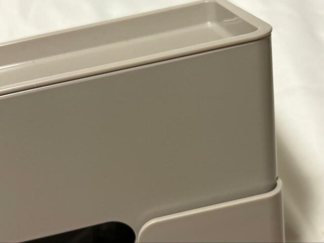 【ニトリ 多機能ティッシュケース】カラーはホワイト(税込999円)とモカ(税込599円)の2種類。どちらもプチプラ価格です