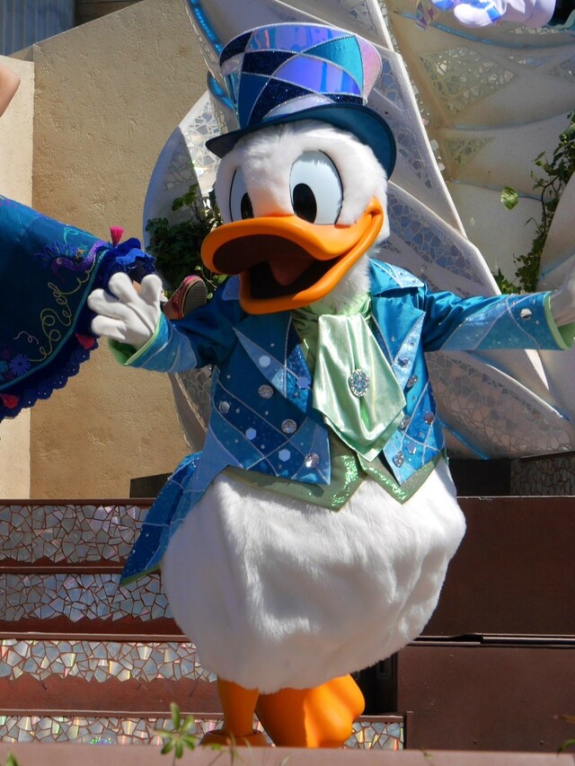 「東京ディズニーシー　25周年“スパークリング・ジュビリー”」ダンス・ザ・グローブ！