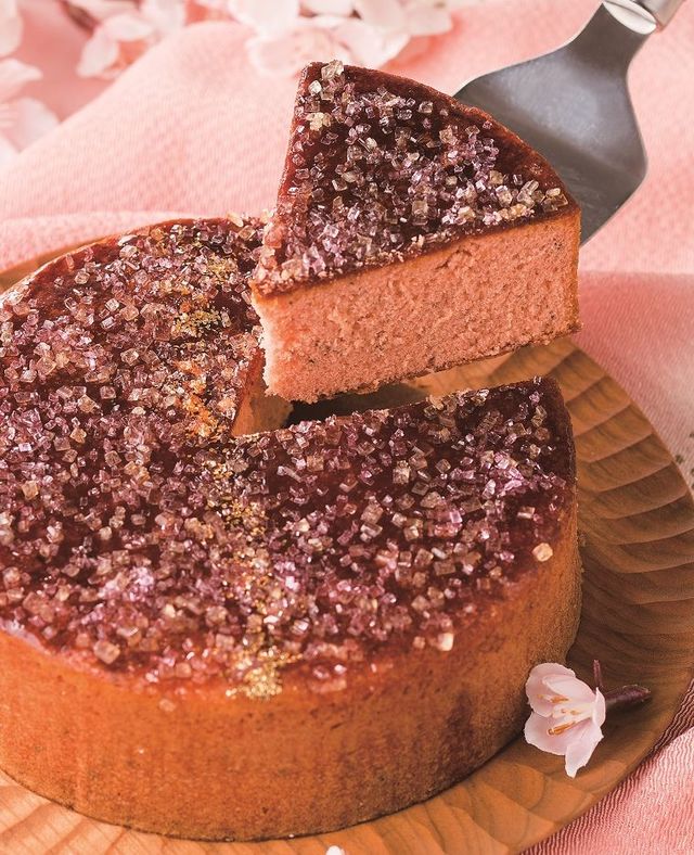 焦がしざらめカステラ さくら（税込1,620円） 