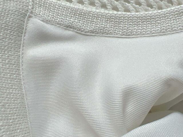 裏地付きなので中身が見えないところもうれしいポイント