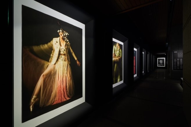 「クリスチャン・ディオール、夢のクチュリエ」展　会場風景