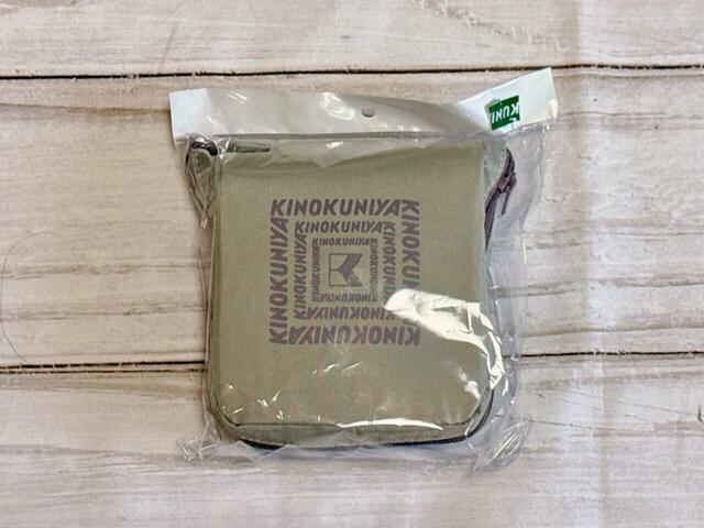 「紀ノ国屋 東京折り畳み保冷バッグ」2,750円(税込)