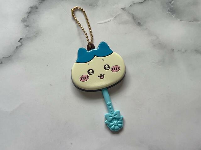 ハチワレのお顔もホワイトチョコカラー！