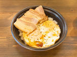 今治焼豚玉子飯　599円（税抜）