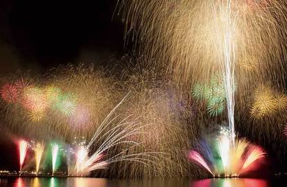 ふじさわ江の島花火大会 神奈川県 10 17土予定 花火大会特集15 首都圏