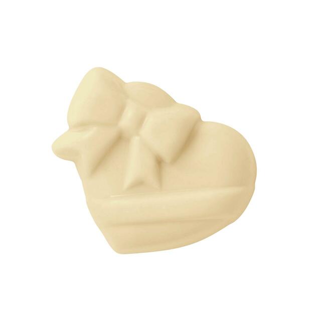 ハートのチョコレート/ホワイト:ホワイトのハート形のまろやかなホワイトチョコレート