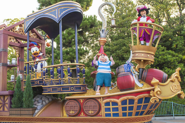 東京ディズニーランド「ザ・ヴィランズ・ハロウィーンInto the Frenzy”」プレスプレビューの様子