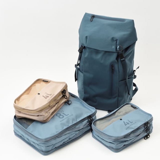 2~3泊の旅行でも使用できる最大容量約32Lを採用