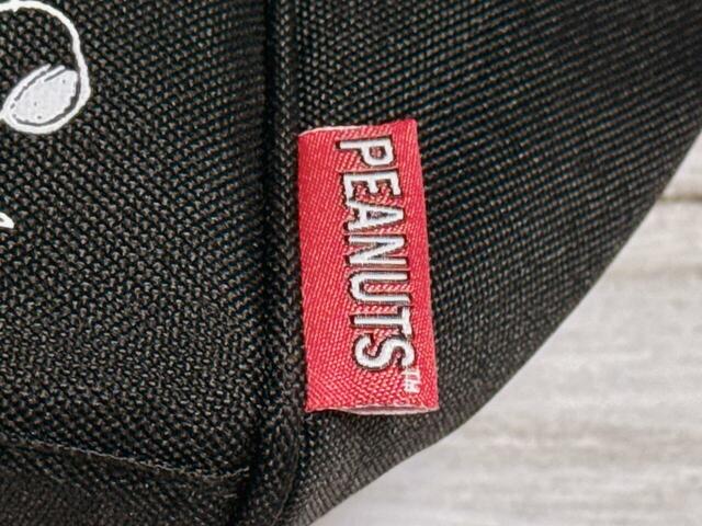 右下には「PEANUTS」のロゴタグ付き！