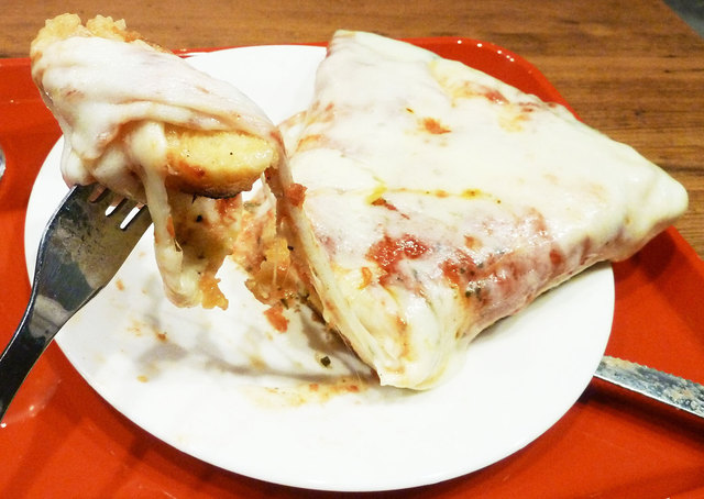 スポンティーニのピザ