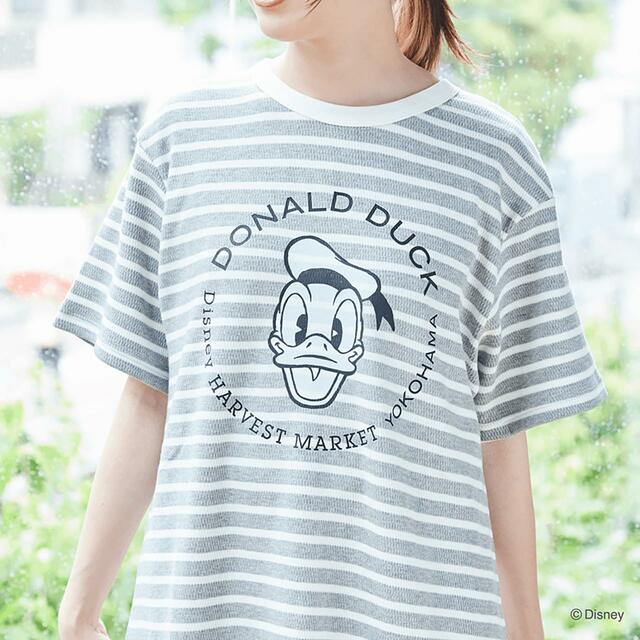 ドナルドフェイスボーダーTシャツ グレイライン ¥6,490｜Disney HARVEST MARKET（ディズニー・ハーベスト・マーケット） By CAFE COMPANY