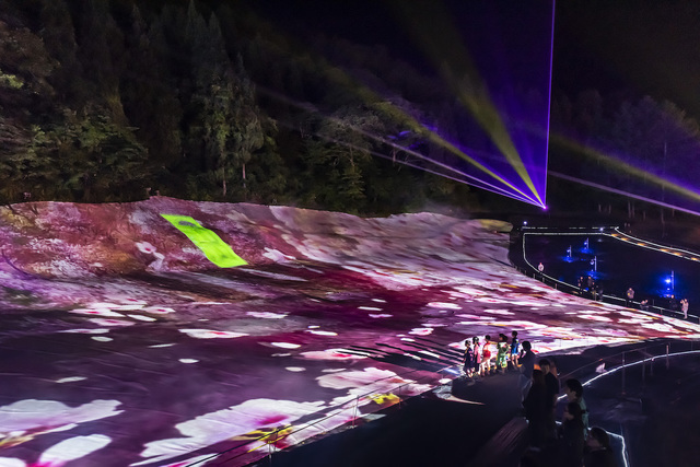 アパリゾート上越妙高「アパリュージョン2019」プロジェクションマッピング