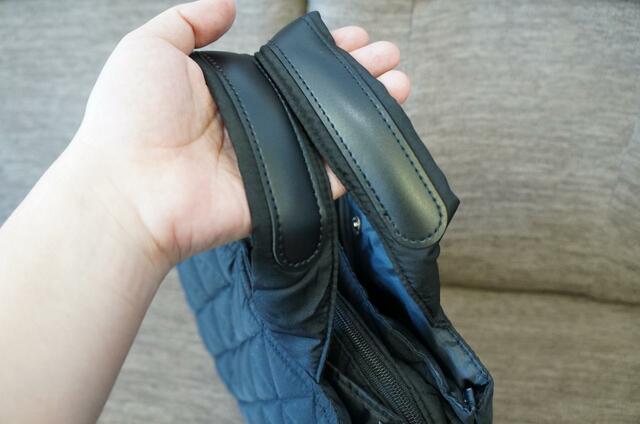 【Utao:（ウタオ）撥水・軽量3層キルティングバッグBOOK produced by Satoko Iida】持ち手は上品なレザー調素材