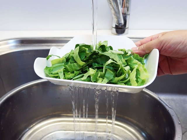 【まな板キャッチャー】簡単な水洗いもできます