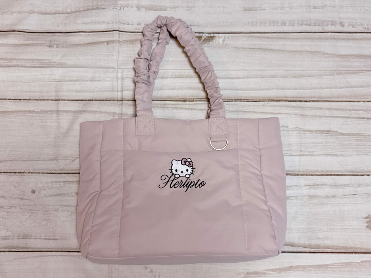 ハローキティ×HerLipTo】トートバッグが大人かわいい！ピンクノーズの