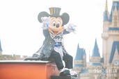 「ミッキーのグリーティングパレード・ウィズ・ヴィランズ」