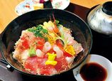都内・日本料理店の極上ランチ／西麻布 割烹たくみ（西麻布）　海鮮丼 1250円