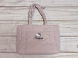 「HLT x Hello Kitty Puffer Tote Bag」13,000円（税込）
