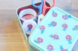 【『ミャクミャク文具缶BOOK』（宝島社）】ミャクミャクデザインや、ミャクミャクカラーのミニ文具がたっぷり