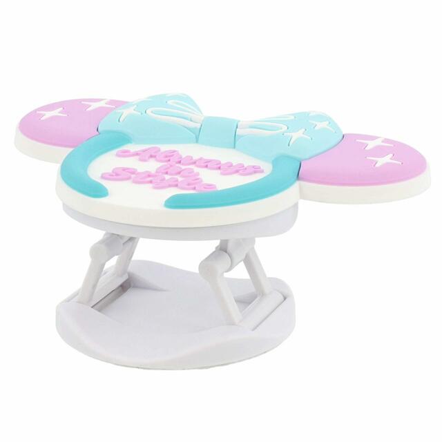 スマートフォングリップ 1,800円｜サイズ：縦約6×横約8cm｜東京ディズニーリゾート くすみパステルのカチューシャ柄グッズ｜販売店舗：東京ディズニーランド「ビレッジショップス」、東京ディズニーシー「エンポーリオ」｜発売日：2023年7月6日（木）