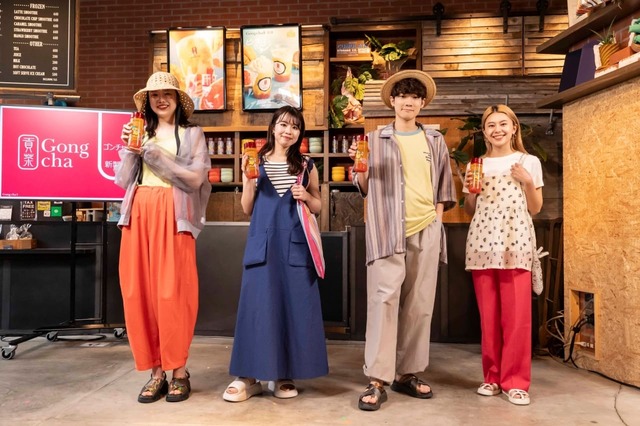 「nico and ... PRESENTS ゴンチャリゾート」ファッションショー　4名のスタッフが初夏のコーデを披露