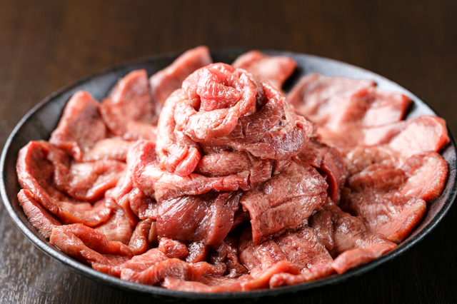 手間暇かけて仕込んだ”仙台牛タン”