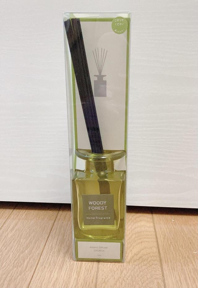 【ニトリ　アロマディフューザー(ジョージ ウッディフォレスト 120ml)】透明の容器が爽やかさを演出してくれる
