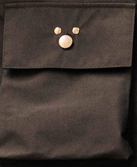 アウター 39,000円|サイズ:S、M、L|東京ディズニーリゾート・サーキュレーティングスマイル|販売店舗:東京ディズニーランド「ホームストア」、東京ディズニーシー「スチームボート・ミッキーズ」|販売日:2022年11月10日(木)