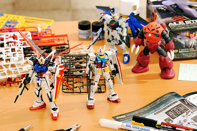 ガンプラ バンダイ