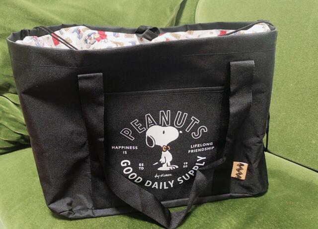 自立するので、収納ボックスとしても♪