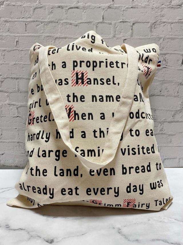 【ナチュラルキッチン】総柄トートバッグ　LOGO／税込550円