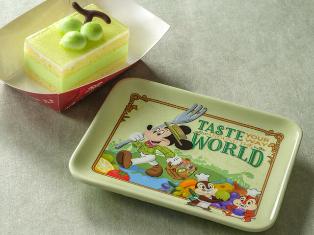 マスカットムースケーキ、スーベニアプレート付き 1,200円｜東京ディズニーシー・フード＆ワイン・フェスティバル