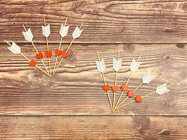 【ナチュラルキッチン】爪楊枝ピック　ハートの矢20本入／110円