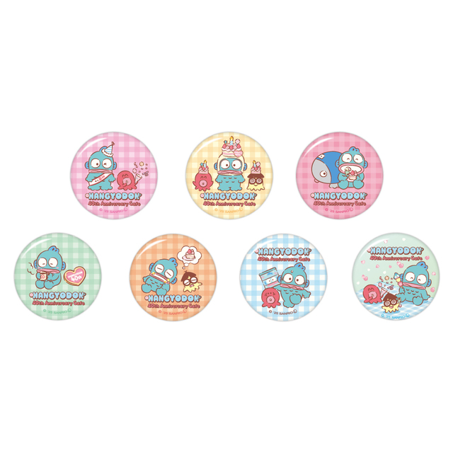 「缶バッジ」＜価格：605円（税込）＞【ハンギョドンと飲茶でお花見♪「HANGYODON CAFE ～40th Anniversary～」4都市で期間限定オープン！】