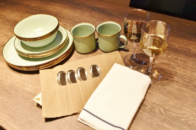 アウトドアの雰囲気を盛り上げてくれる食器