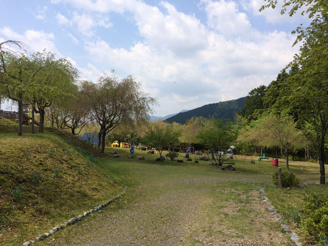 智者の丘公園。ほとんど誰もおらず、自由に遊び回れる穴場スポット