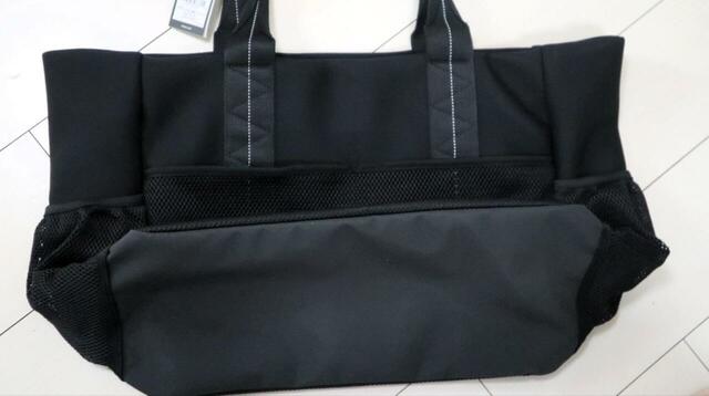 【adidas（アディダス） マストハブ シーズナル トートバッグ】マチが20cm以上もあるバッグはなかなか見かけないかも