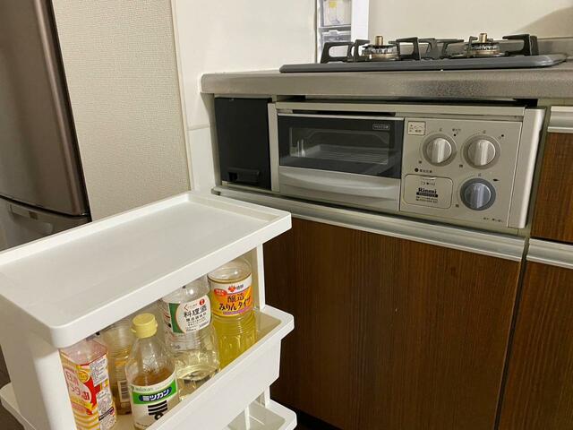 【ニトリ 軽くて組み立て簡単テーブルワゴン】高さのある調味料でも収納可能