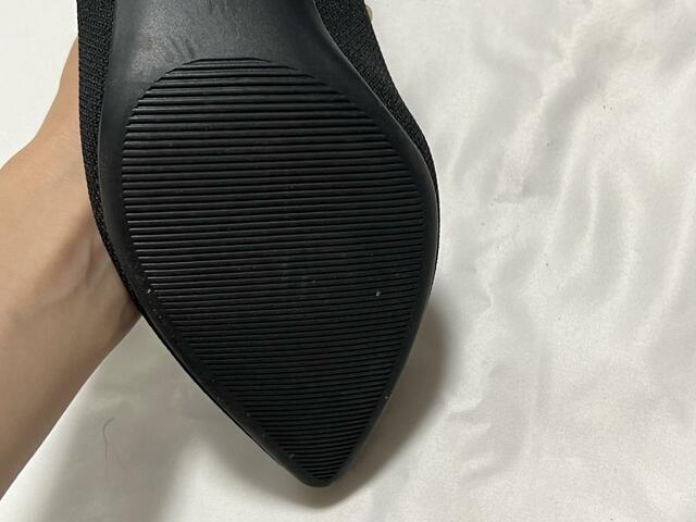 【GU　ポインテッドニットブーツ+E】きちんと滑りにくい靴裏になっています