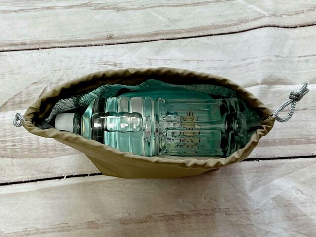 【紀ノ国屋】保冷巾着にお弁当箱と500mlのペットボトルをイン！