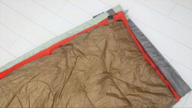 【ワークマン BASICスリーピングバッグ】他のメーカーよりも少しだけ小さい