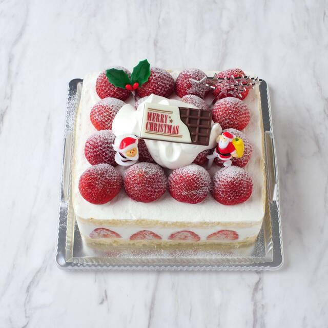 「＜サン・フルーツ＞あまおうクリスマス」＜19,440円（約縦16×横17×高さ６cm）※限定数 30台＞【2023 銀座三越 クリスマスケーキ】