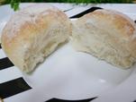 オーブントースターでしっかり温めて食べるのがおすすめ／ハイジの白パン　（税込184円）
