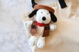 【『SNOOPY 2026 午 カウボーイスヌーピーのぬいぐるみポーチ BOOK』(宝島社)】スヌーピーのぬいぐるみポーチを持ってお出かけ♪