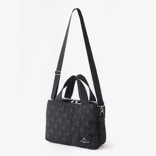 【『THE SCAPE OF GREEN 10Pockets 軽量スターキルティングバッグBOOK』（宝島社）】ショルダーバッグとしても使える