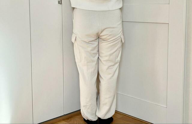 【UNIQLO スウェットカーゴパンツ】ダボっとしすぎてないから履きやすい