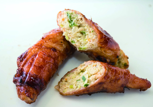 「テイクアウト餃子」の名店／鳥正 京島店（京成曳舟）　チキンぎょうざ（1個） 110円